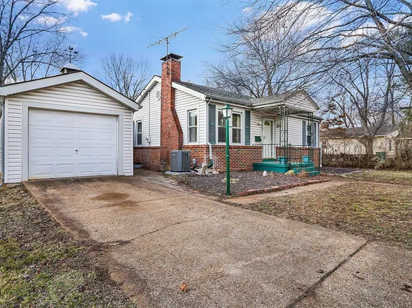 507 N Columbus St, Pacific, MO 63069