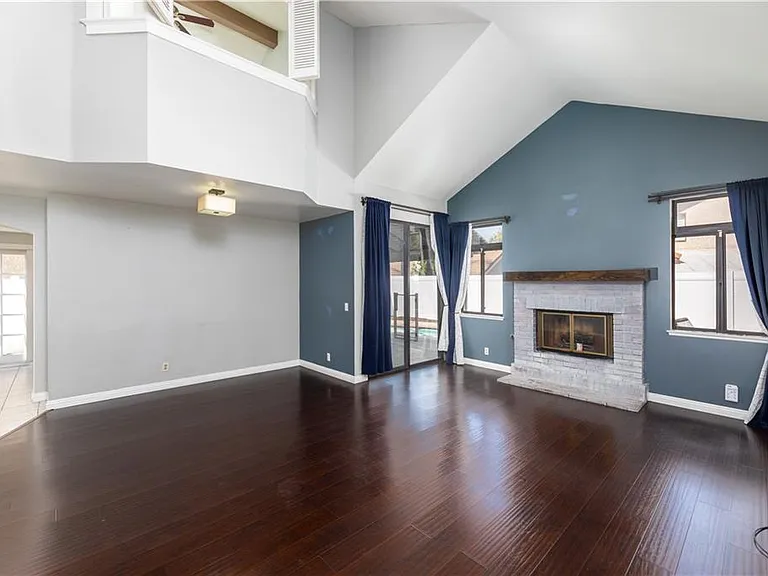 7492 Brookside Rd — Photo 4