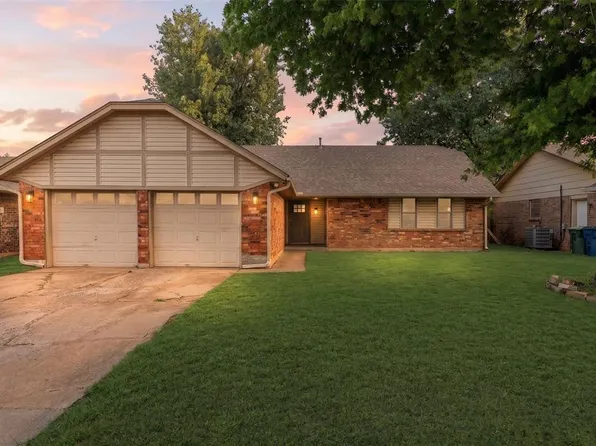 1021 Apollo Cir, Edmond, OK 73003