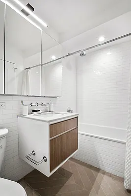 Rented by Greystar | media 9