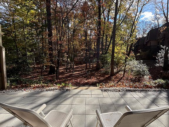 3rd image of 8106 Inverness Ridge Rd