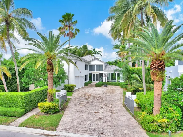 145 Biscay Dr, Bal Harbour, FL 33154