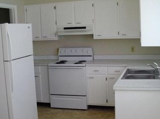 284 University Dr APT 15, Radcliff, KY 40160