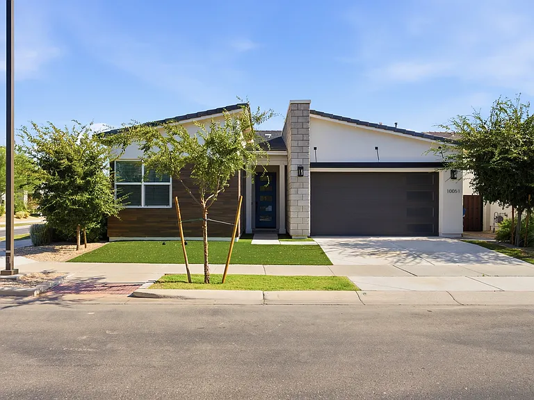 10051 E Talon Ave — Photo 1