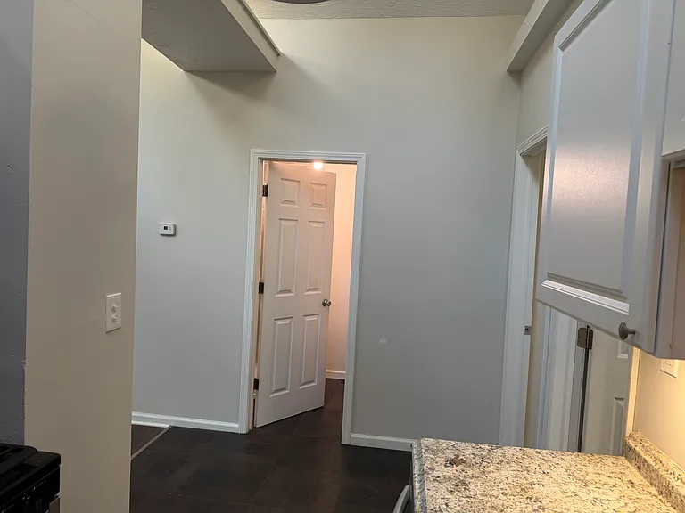 2825 Monroe Ave #1 — Photo 4