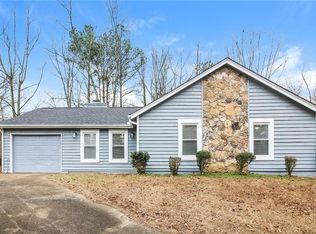 1050 Chapman Cir, Stone Mountain, GA 30088