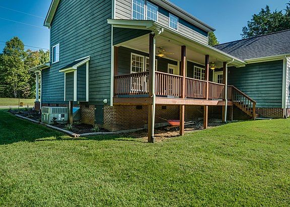 3rd image of 5008 Curtis Way