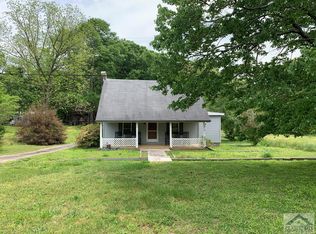 77 7th St, Carlton, GA 30627