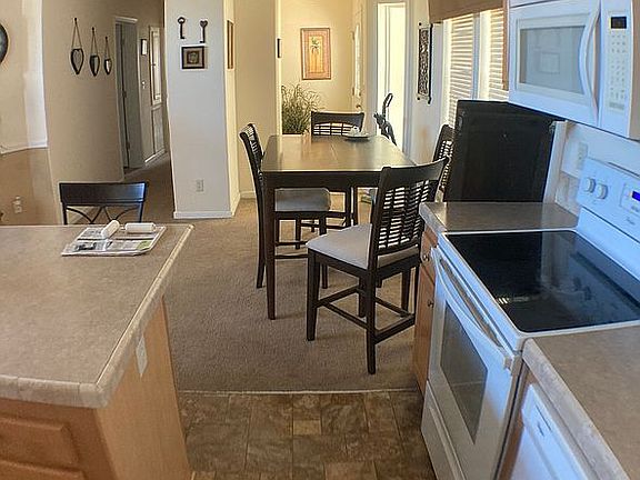 4th image of 817 Bishop Dr