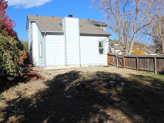 Large Fully Fenced Yard