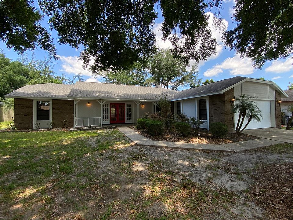 1st image of 988 Yellow Rose Dr