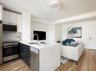 1284 Beacon St APT 213, Brookline, MA 02446