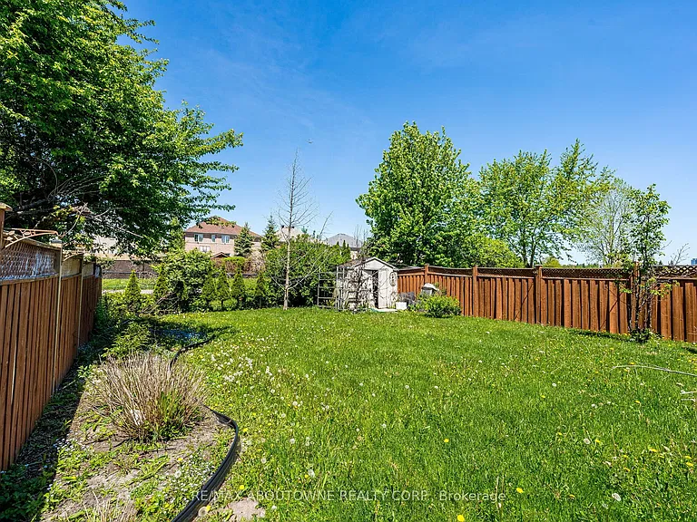 3221 Erin Centre Blvd #BASEMENT — Photo 31