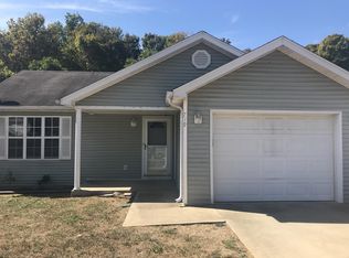 719 Andra Dr, Radcliff, KY 40160