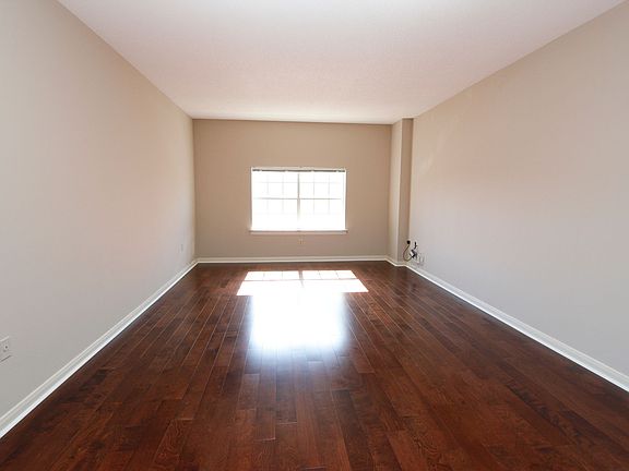 5th image of 1750 Saint Charles Ave APT 333
