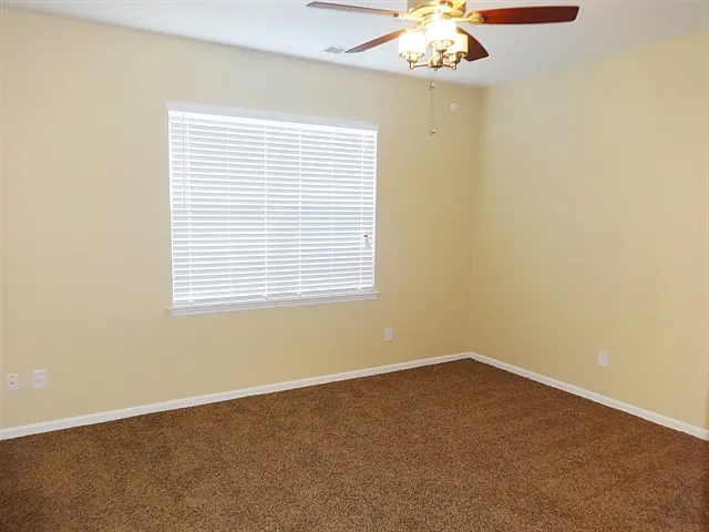 578 English Oak Cir — Photo 9