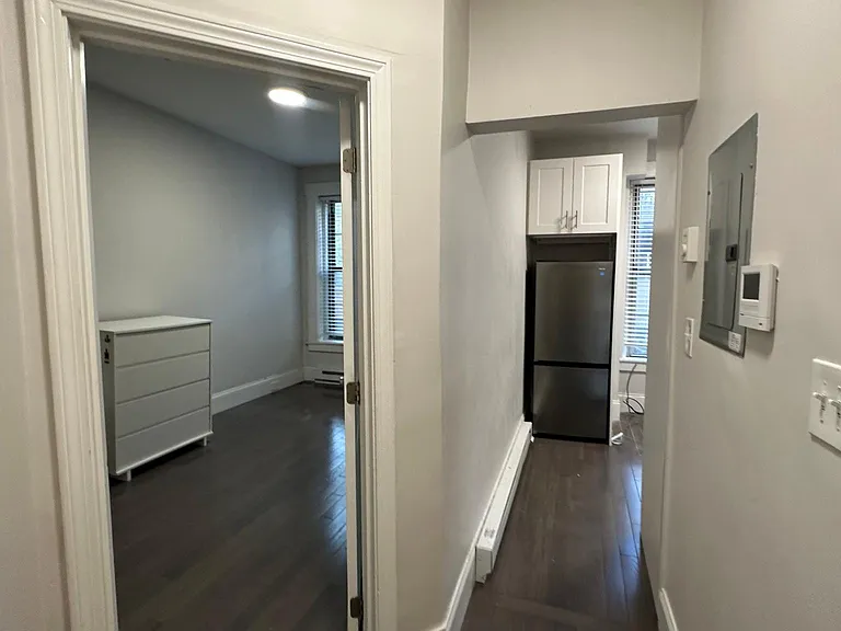 8-10 Clearway St #1 — Photo 6