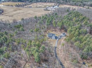 72 Perry Rd, Bedford, NH 03110