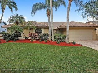 8812 NW 54th St, Coral Springs, FL 33067