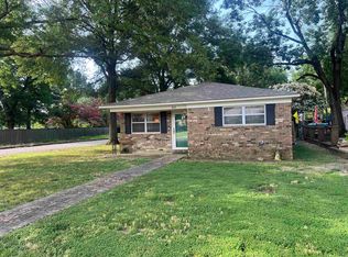 412 E 9th St, Stuttgart, AR 72160