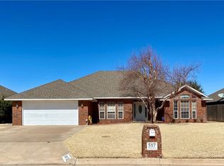 517 W Peacock Cir, Altus, OK 73521