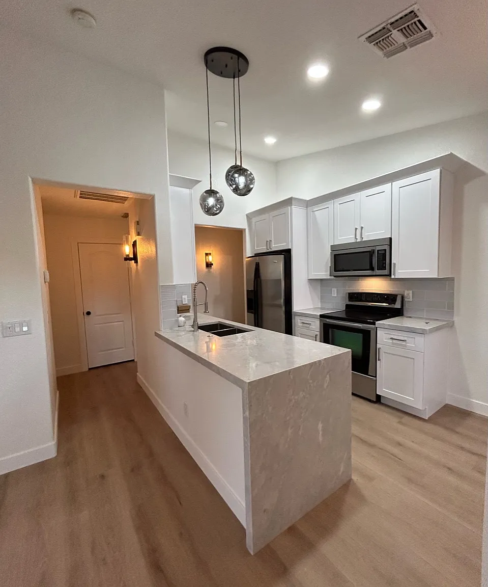 3 bed, 1309 sqft, $2,400 — Photo 4