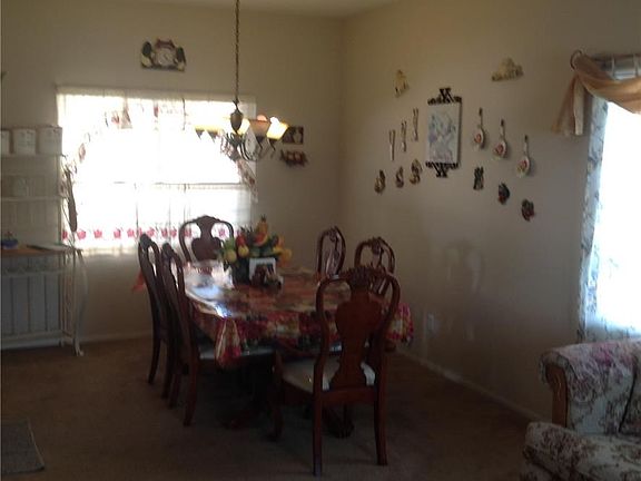 3rd image of 7812 Blackhawk Ct