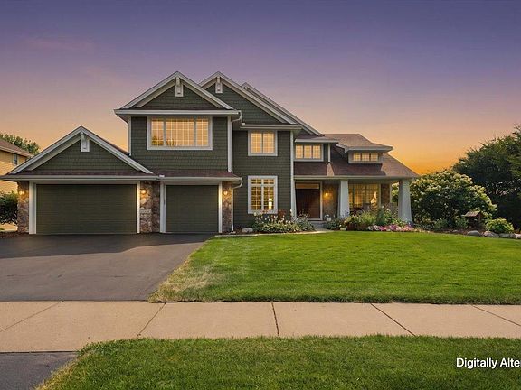 4th image of 10614 Maple Blvd