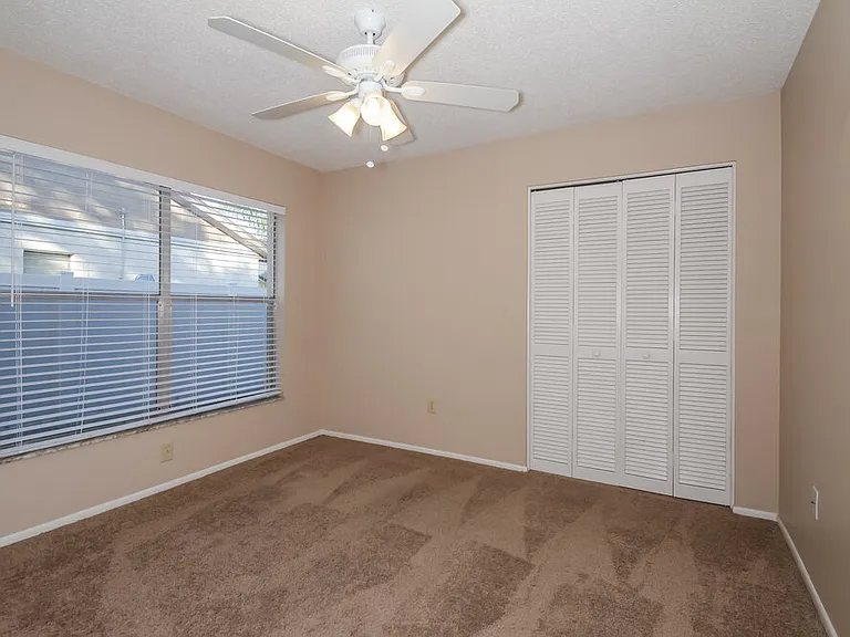 12906 Longcrest Dr — Photo 11