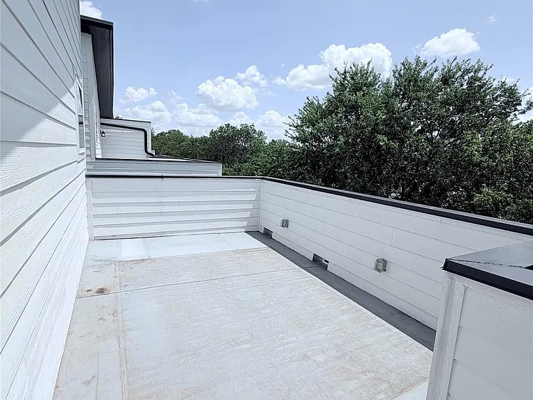 1417 Kramer Ln #22 — Photo 12