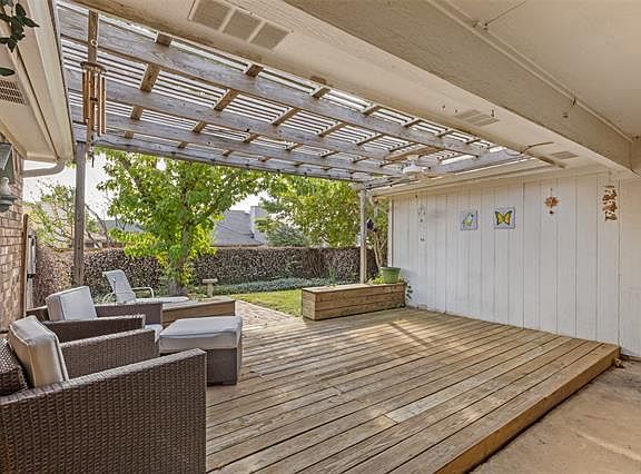 2nd image of 4208 Mulberry Dr