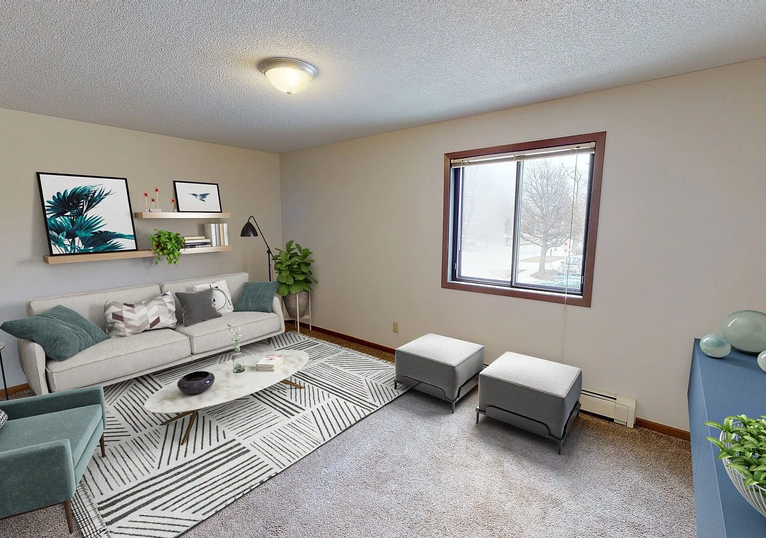 137 N. Hyland — Photo 3