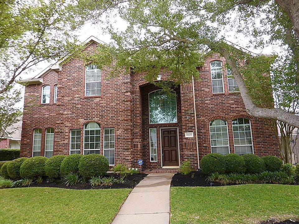 1st image of 18606 Resica Falls Ln