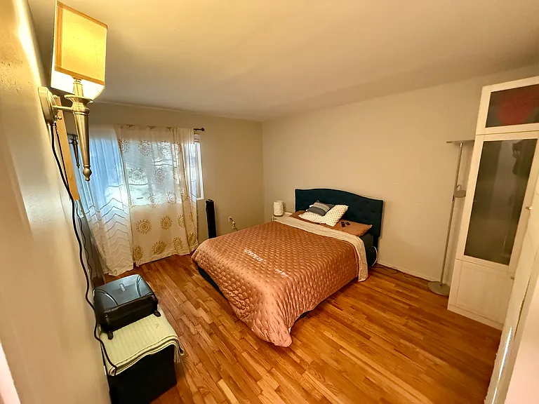 4 Charles St #4 — Photo 11