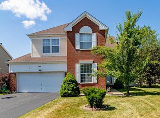 986 Knowles Rd, Gurnee, IL 60031