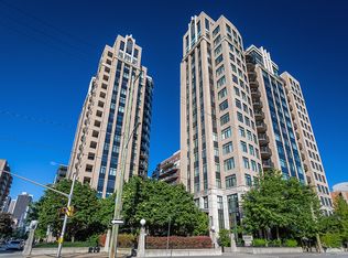 245 Kent St #702, Ottawa, ON K2P 0A5