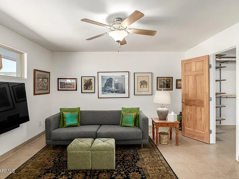 644 E La Jolla Dr — Photo 18