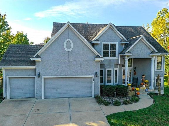 2nd image of 2645 SW Wintergarden Dr