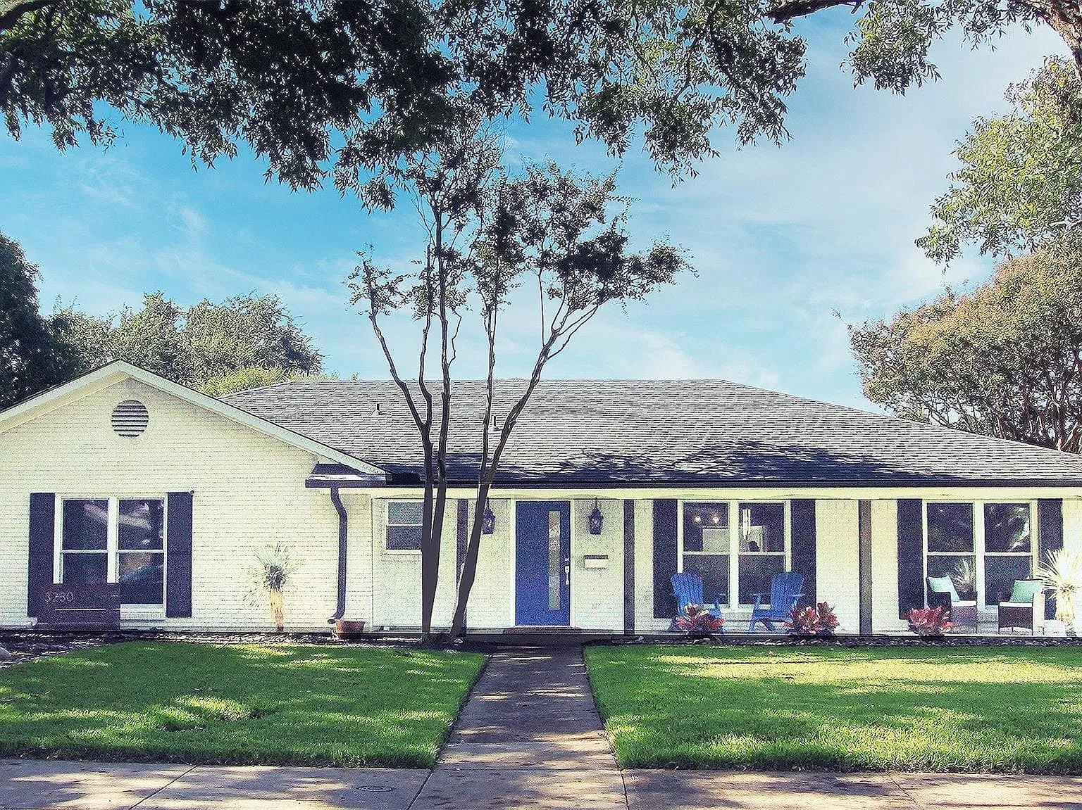 3 bed, 2.0 bath, 2265 sqft, $4,200 — Photo 2