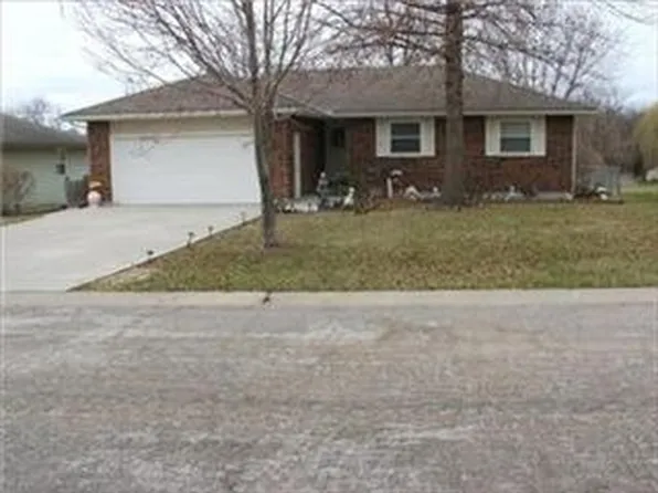 311 S Jennings St, Odessa, MO 64076