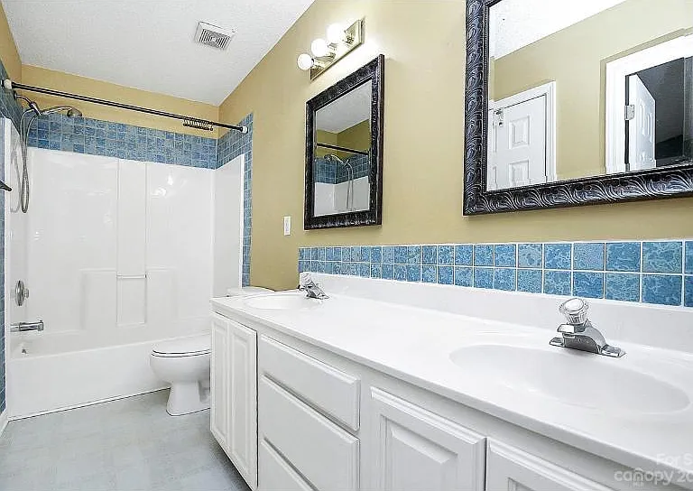 12223 Paperbark Cir — Photo 8