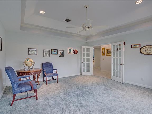 5th image of 1045 Beaumaris Way