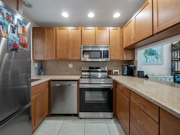 4th image of 79901 Overseas Hwy APT 320