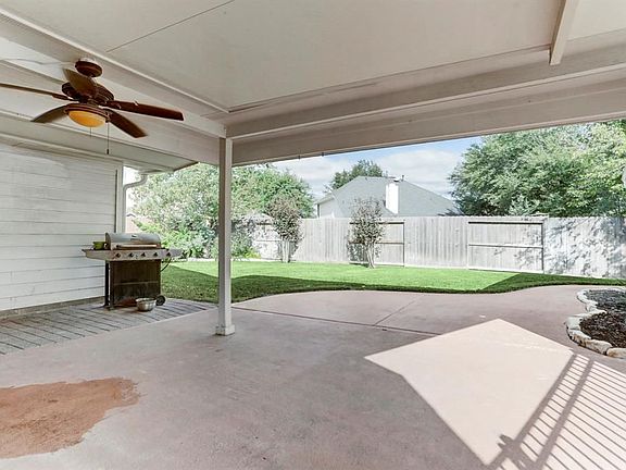 3rd image of 6022 N Fawnlake Dr