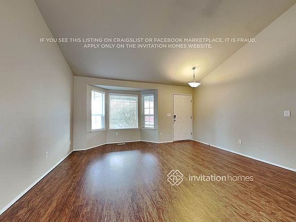 4th image of 19310 75th Ave E