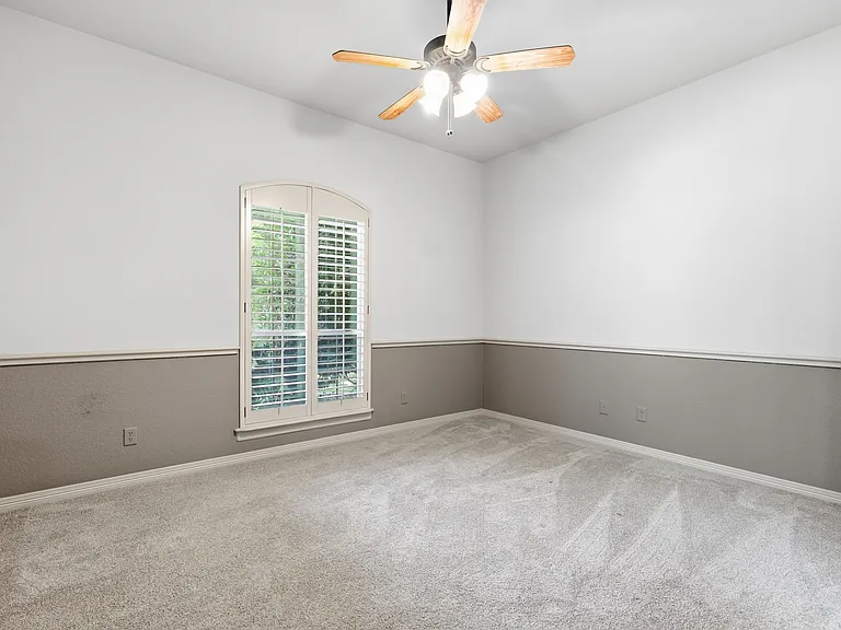 1453 Whitley Rd — Photo 20