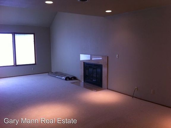 5th image of 2512 W Marina Dr APT 06