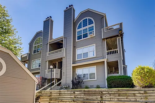5706 W Asbury Pl #301 Photo 1