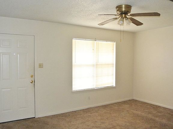 5th image of 11124 Mara Lynn Rd APT B