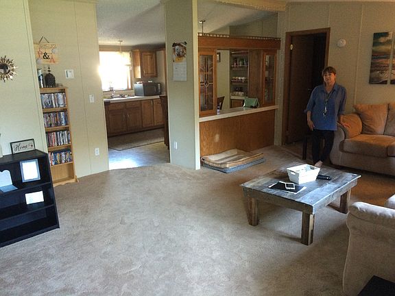 5th image of 15534 Pine Cone Ct